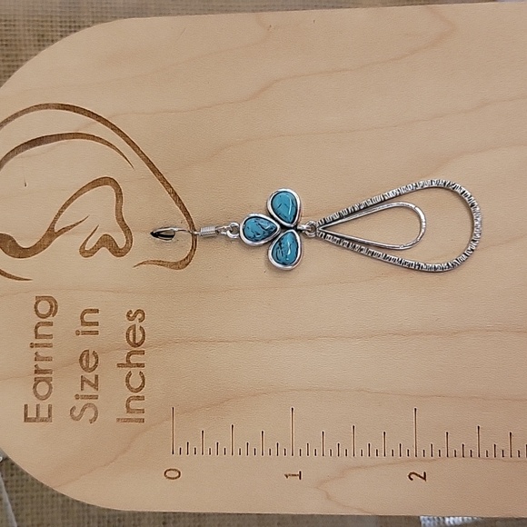 DOUBLE TEARDROP HOWLITE DROP EARRINGS - Picture 4 of 7